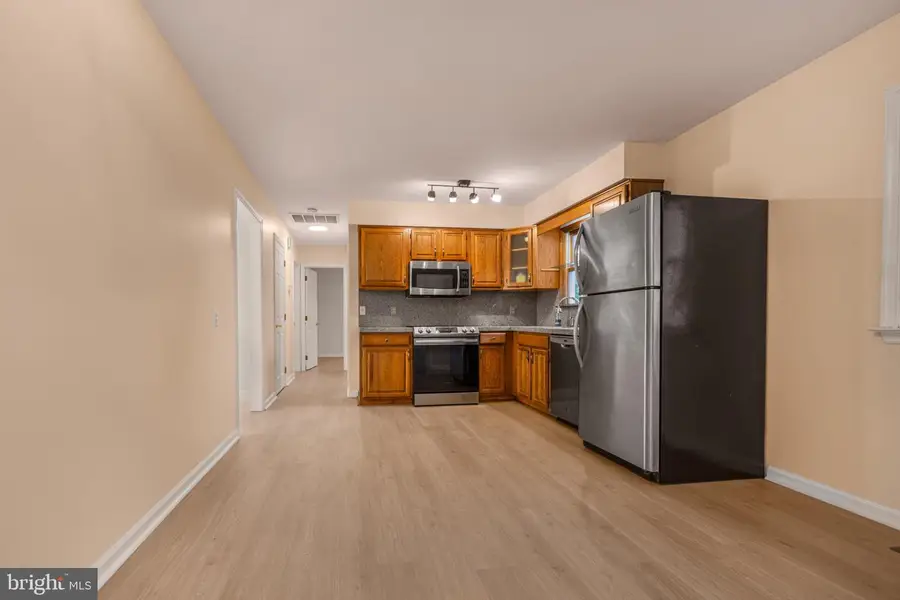 422 Line St, Hammonton, NJ 08037 - #3