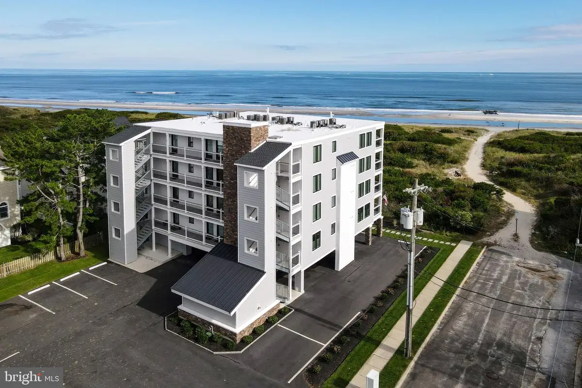 321 6th St S #11, Brigantine, NJ 08203 - #1