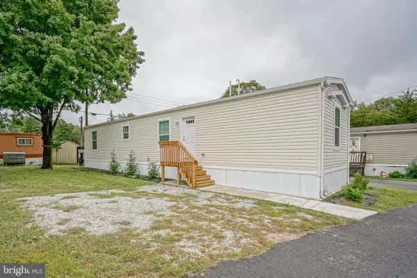 110 Moss Ln, WILLIAMSTOWN, NJ 08094