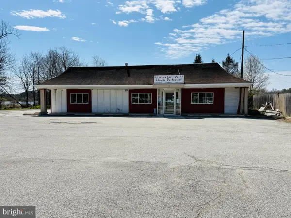 15 E Black Horse Pike, WILLIAMSTOWN, NJ 08094
