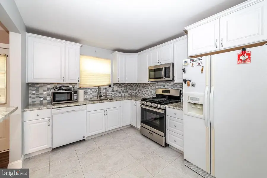 857 7th St, Hammonton, NJ 08037 - #3