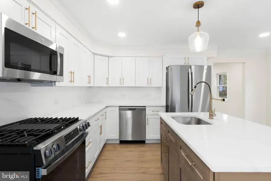 107 Delwyn Ln, Williamstown, NJ 08094 - #3