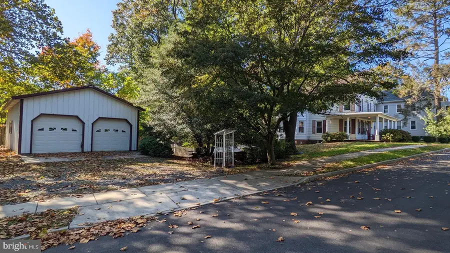310 Riverview Ave, Florence, NJ 08518 - Image #2