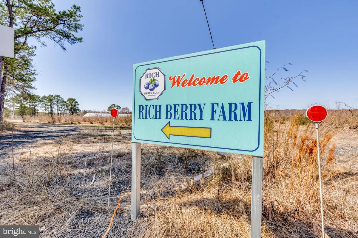 5 Pea Patch Rd, Pemberton, NJ 08068 - Image #1