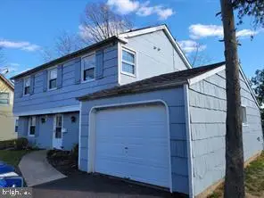 32 Palfrey Ln, WILLINGBORO, NJ 08046