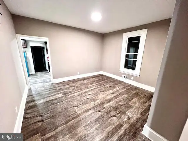 218 Cooper St, Beverly, NJ 08010 - Image #3