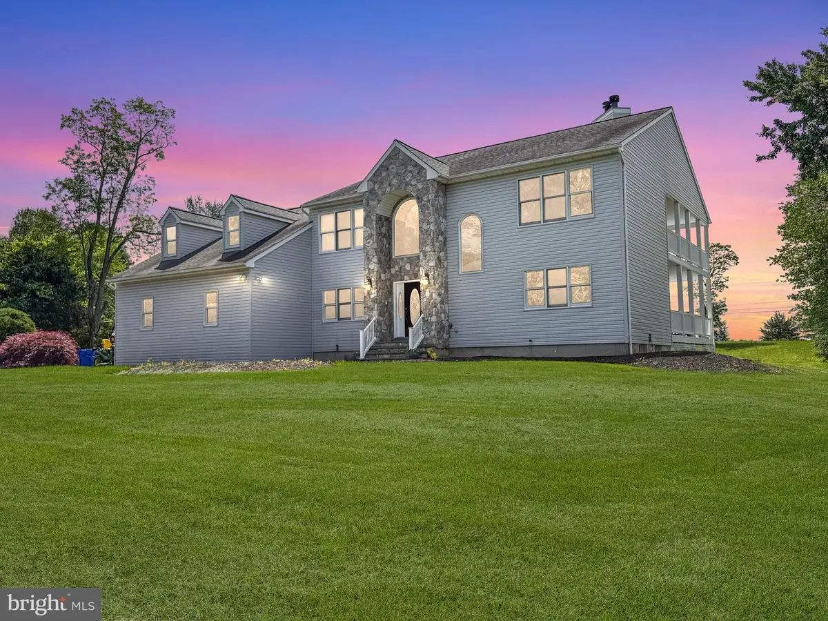 6 Marc Ln, Wrightstown, NJ 08562 - Image #1