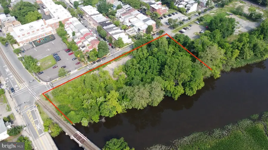 305 Tatham St, Burlington, NJ 08016 - Image #2