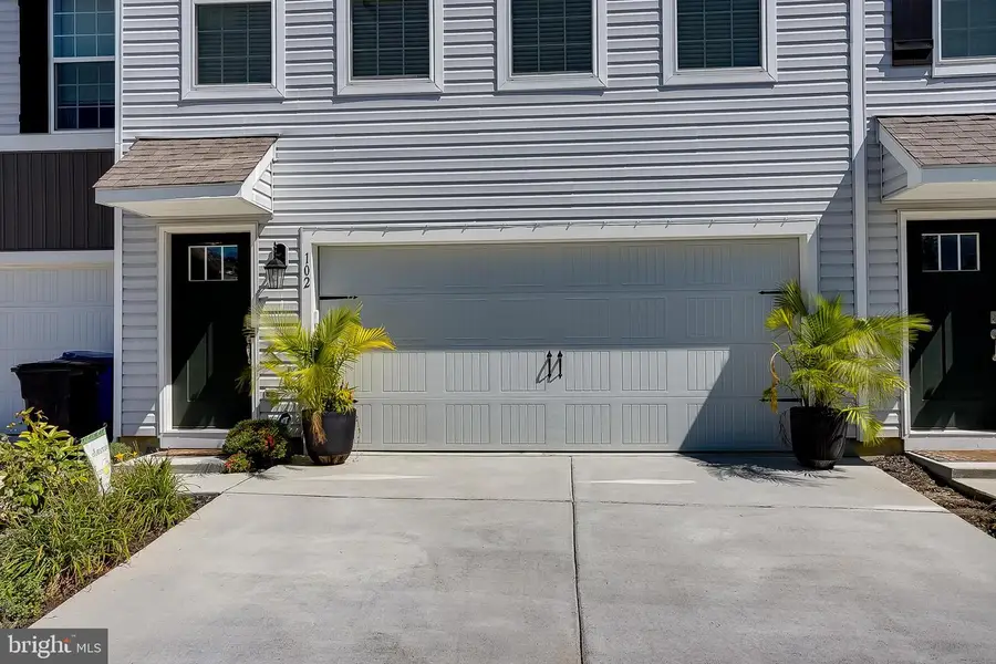 102 Levis Dr, Mount Holly, NJ 08060 - Image #3