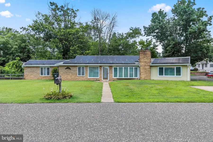 19 Spruce Ave, Bordentown, NJ 08505 - Image #2
