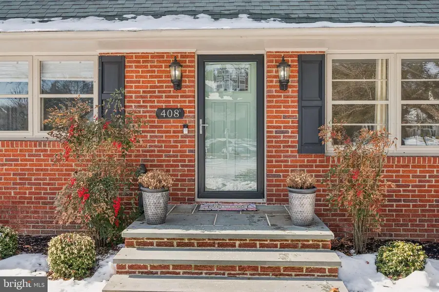 408 N Stanwick Rd, Moorestown, NJ 08057 - #2