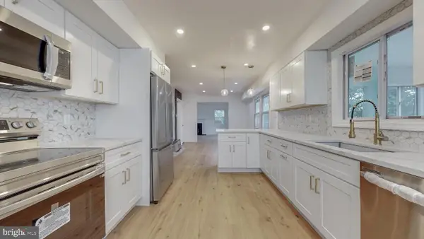 47 Tower Ln, WILLINGBORO, NJ 08046