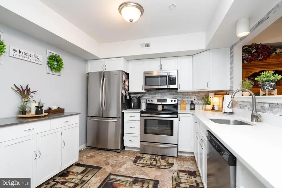 195 Woodlake, Marlton, NJ 08053 - Image #2