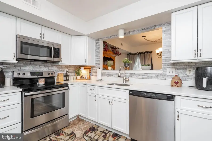 195 Woodlake, Marlton, NJ 08053 - Image #3