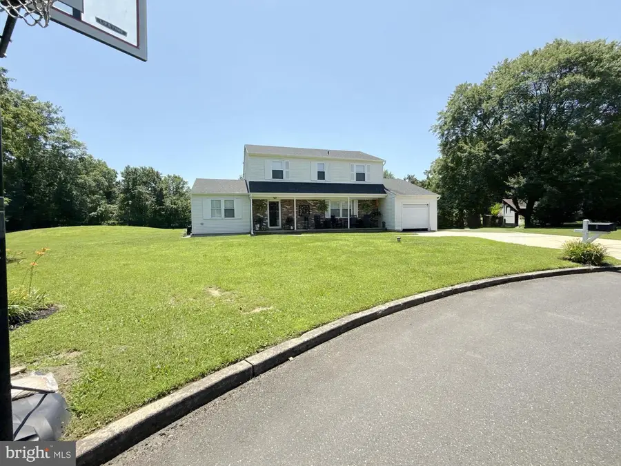 11 Knights Ct, Bordentown, NJ 08505 - Image #2