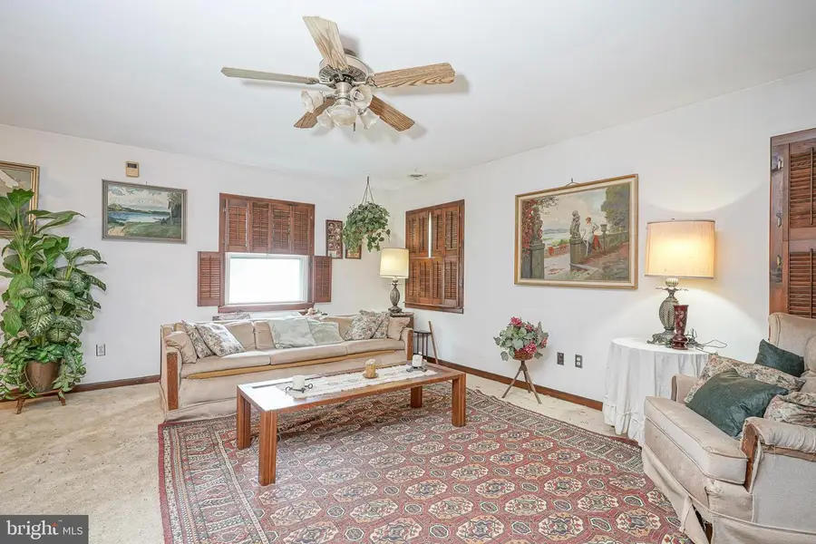 31 Medley Ln, Willingboro, NJ 08046 - Image #3
