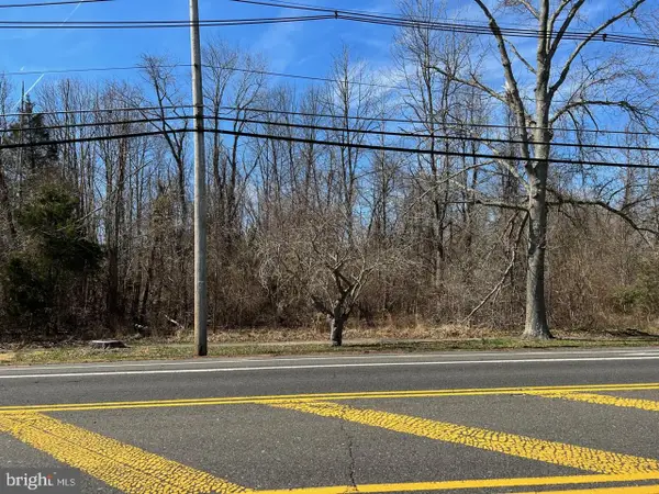 328 Stokes Rd, MEDFORD, NJ 08055