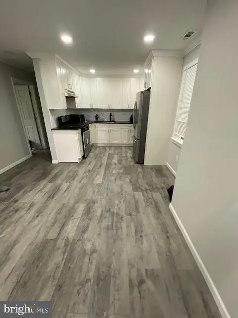 11 Pardee Blvd, BROWNS MILLS, NJ 08015