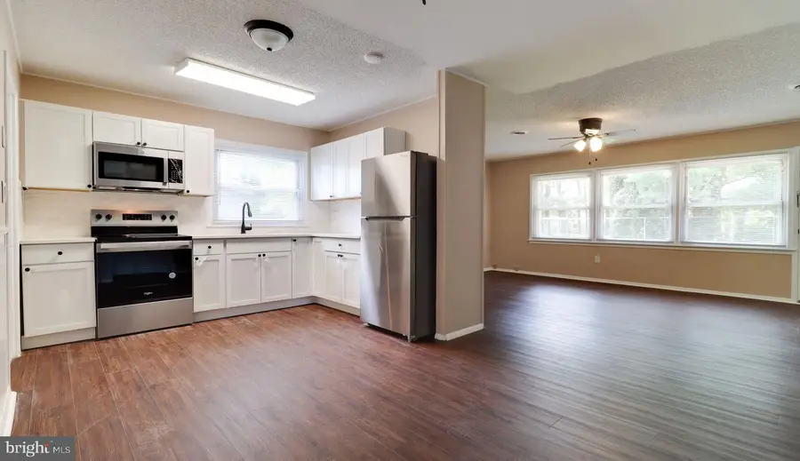 19 Belhurst Ln, Willingboro, NJ 08046 - Image #2