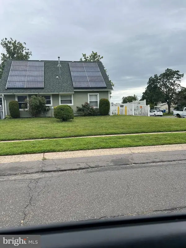 74 Beaverdale Ln, WILLINGBORO, NJ 08046