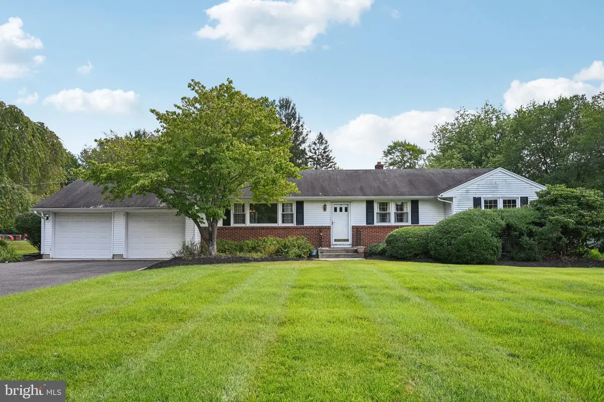 9 Cooper Tomlinson Rd, Medford, NJ 08055 - Image #1