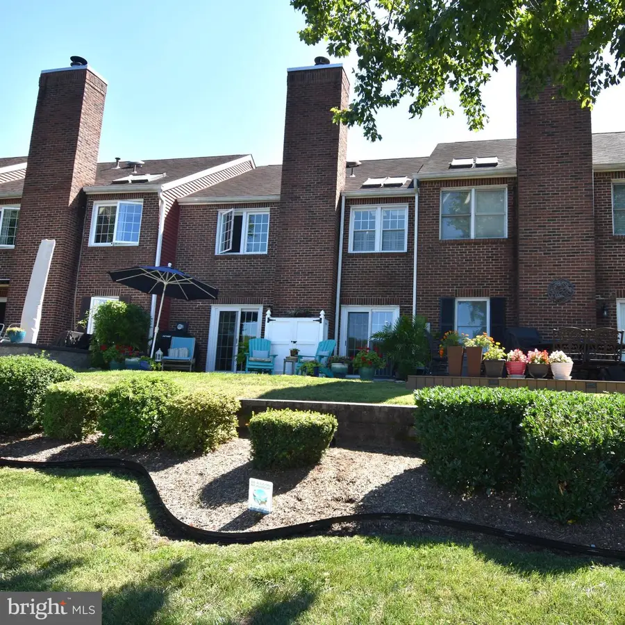 333 E Pearl St ##6, Burlington, NJ 08016 - Image #2