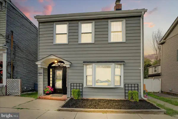 24381 W Main St, COLUMBUS, NJ 08022