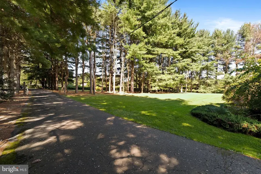 87 Bordentown Chesterfield Rd, Chesterfield, NJ 08515 - #3