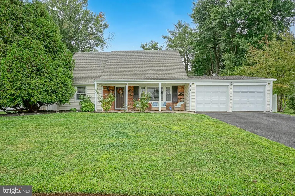 104 Evergreen Dr, Willingboro, NJ 08046 - Image #1