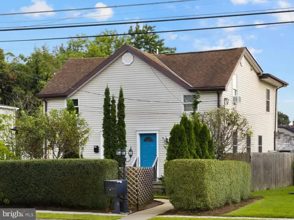 438 W Front St, FLORENCE, NJ 08518