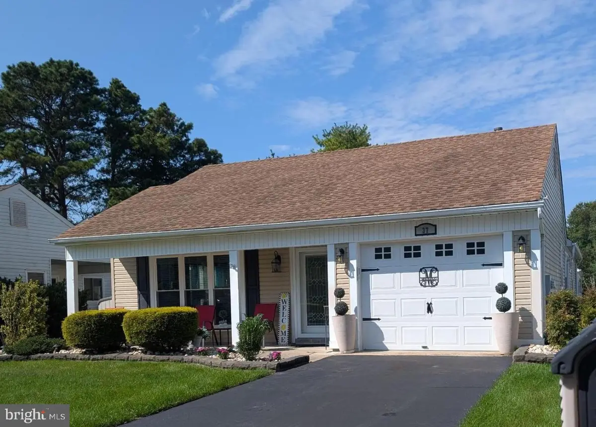 37 Stratford Rd, Leisuretowne, NJ 08088 - Image #1