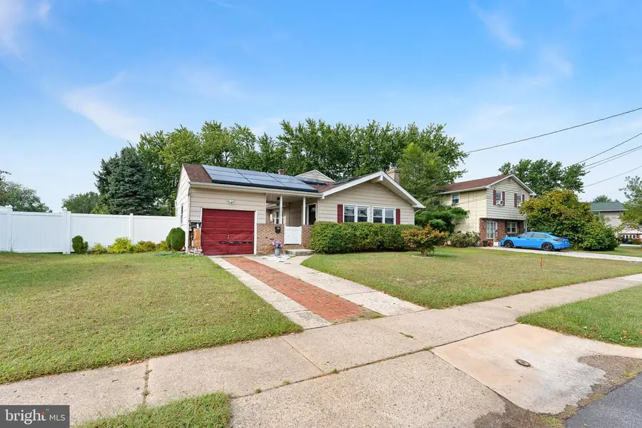 2305 Andover Rd, Cinnaminson, NJ 08077 - Image #2