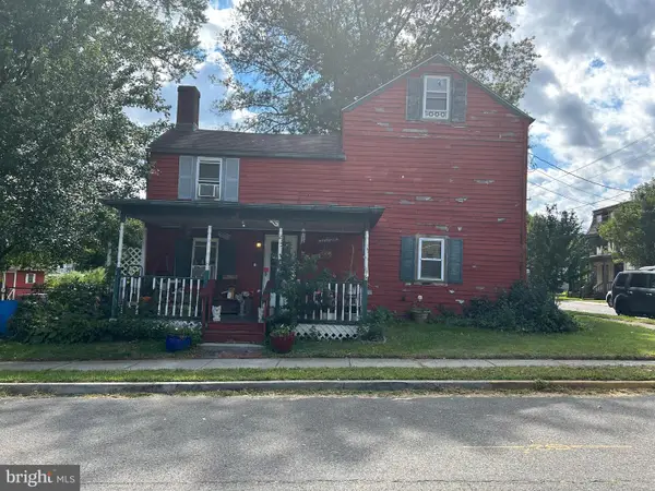 218 Front St, FIELDSBORO, NJ 08505