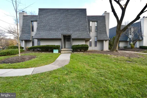 25 S Church Rd #38, MAPLE SHADE, NJ 08052