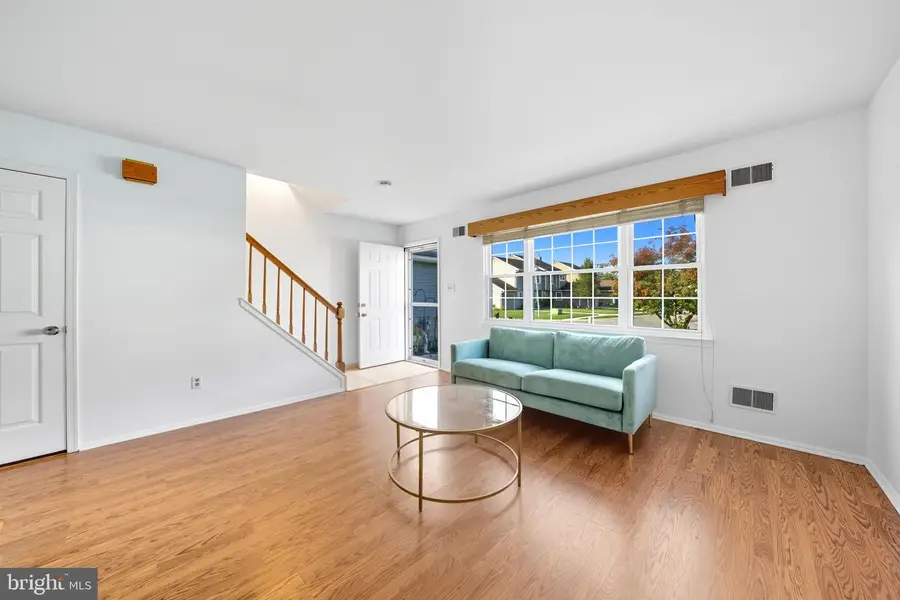 31 Gloucester Ct, Bordentown, NJ 08505 - Image #3