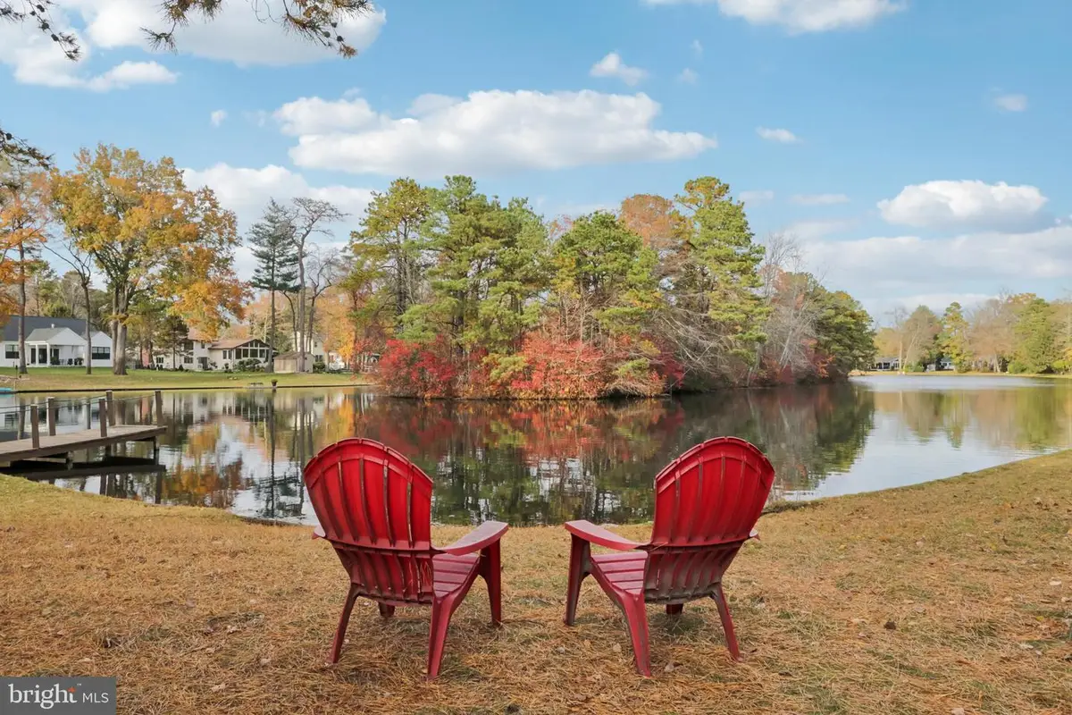 70 Oakwood Dr, Medford, NJ 08055 - Image #1