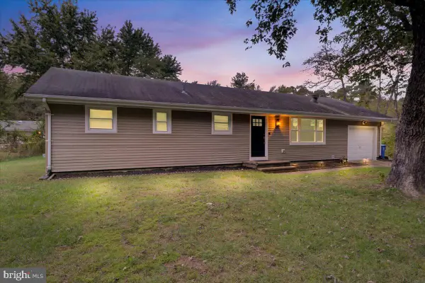 304 Otter Ave, BROWNS MILLS, NJ 08015