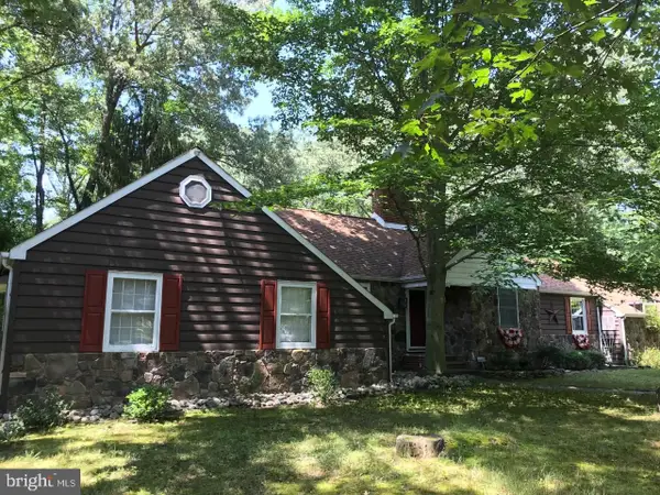 107 N Ohio Trl, MEDFORD, NJ 08055