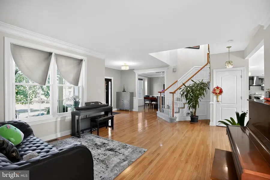 11 Rolling Glen Ct, Mount Laurel, NJ 08054 - Image #3