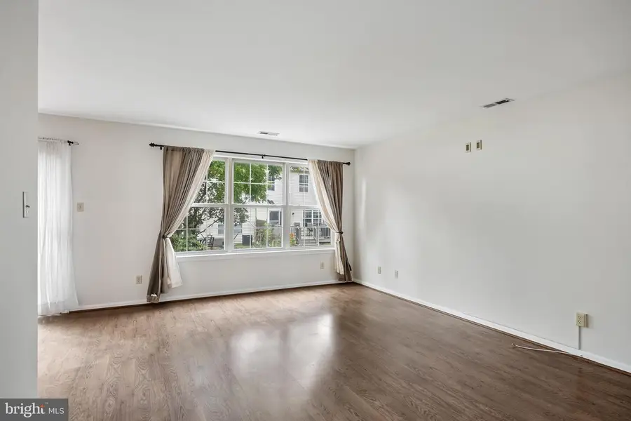 8 Woodrush Ct, Delran, NJ 08075 - Image #3