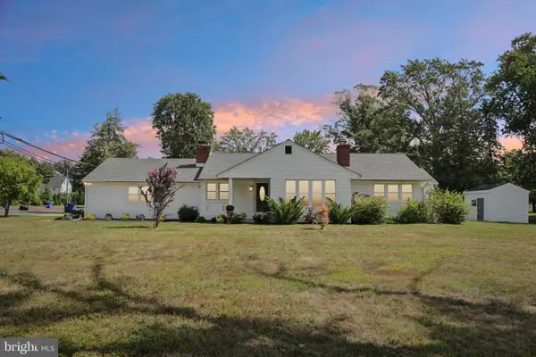 601 S Church St, MOUNT LAUREL, NJ 08054