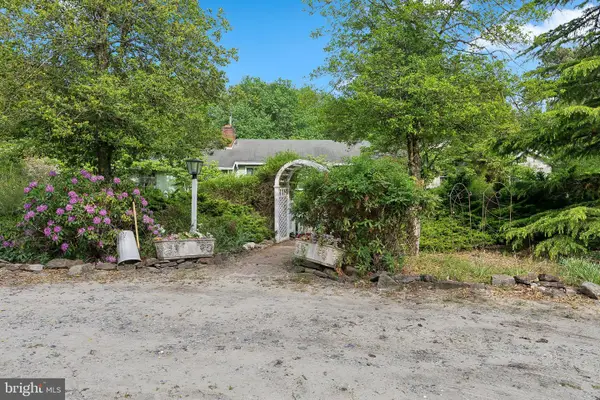 305 Hopewell Rd, MEDFORD, NJ 08055