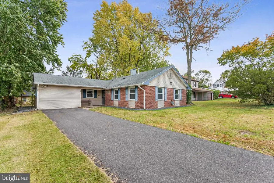 54 Princeton Ln, Willingboro, NJ 08046 - Image #2