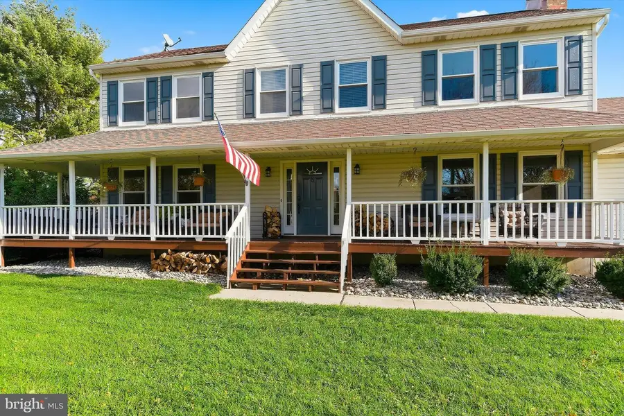 8 Craig Dr, Columbus, NJ 08022 - #3