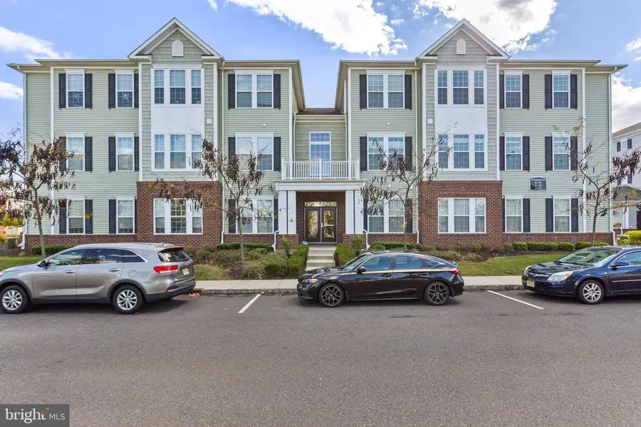 30 Foulkes Ln #34, Chesterfield, NJ 08515 - Image #2