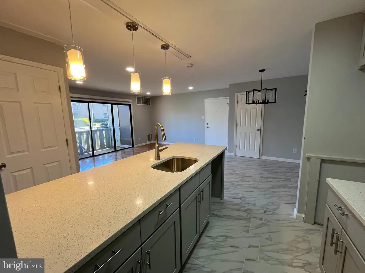 1701 Woodhollow Dr, Marlton, NJ 08053 - Image #1