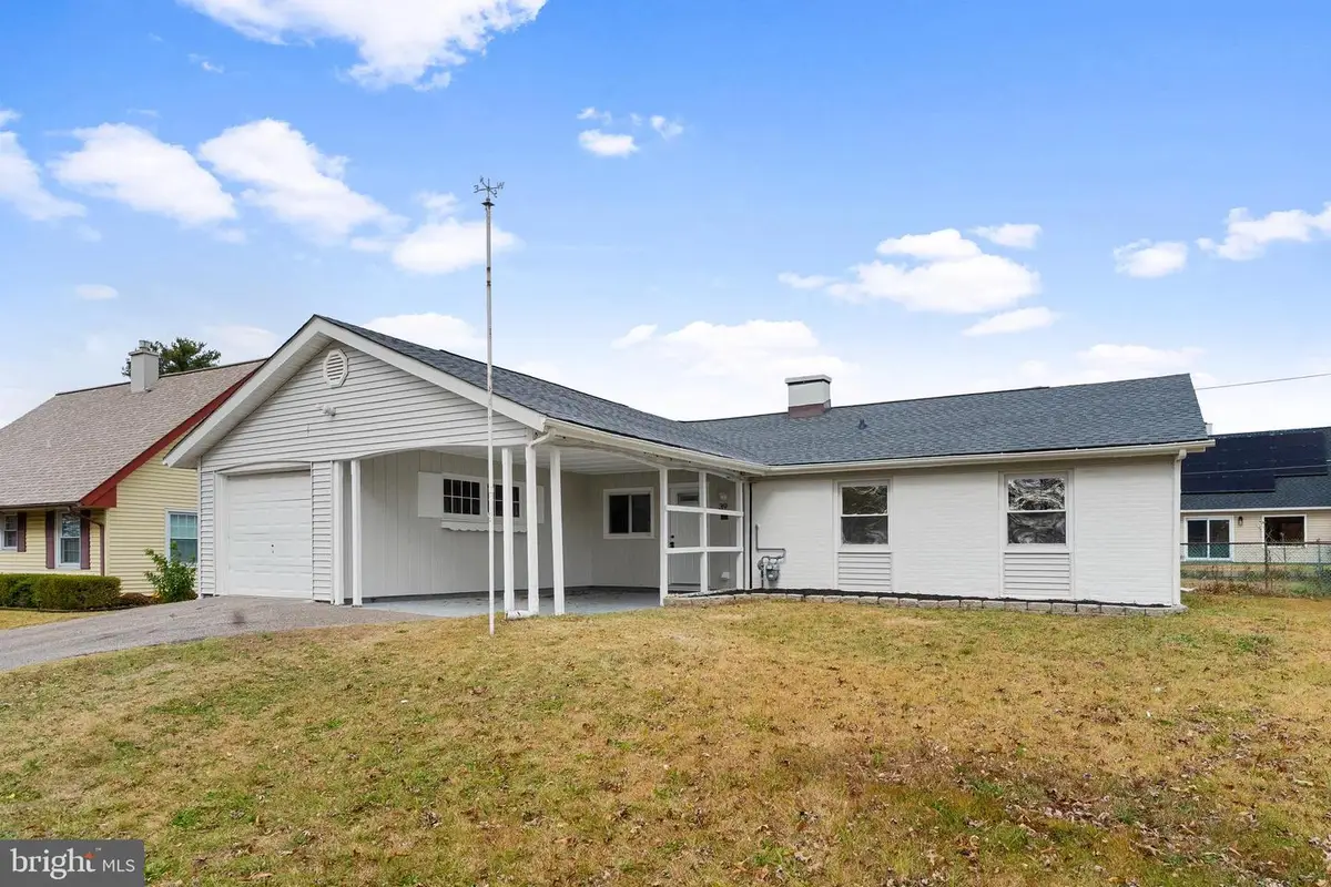 39 Babbitt Ln, Willingboro, NJ 08046 - Image #1