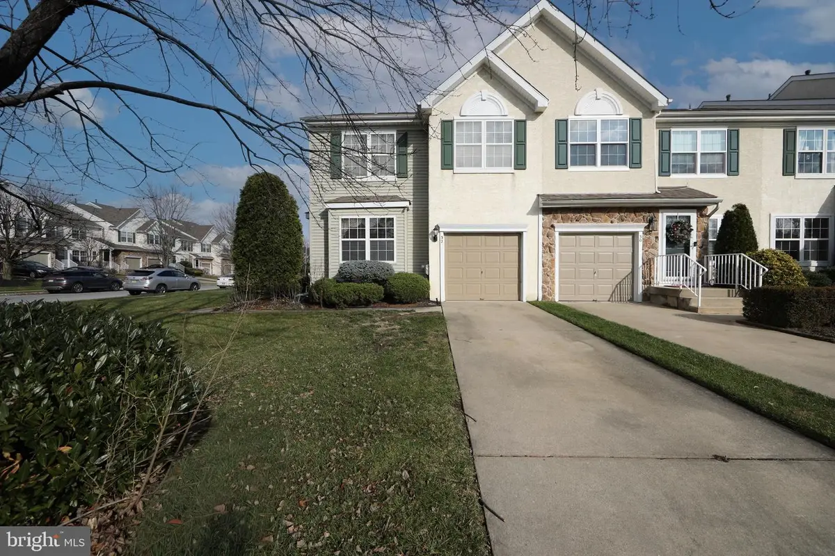 32 Hearthstone Ln, Marlton, NJ 08053 - Image #1