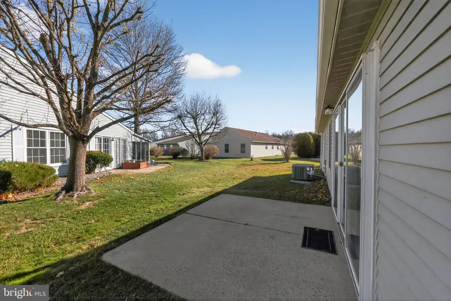 8 Raven Ct, Mount Laurel, NJ 08054 - Image #2