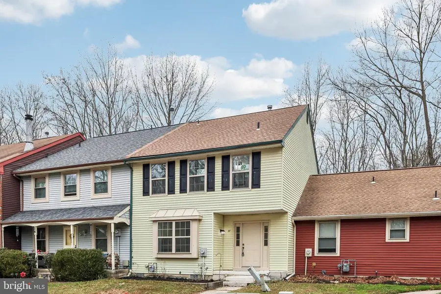 27 Fawnhollow Ct, Medford, NJ 08055 - Image #2